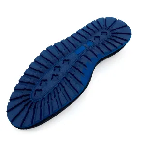 Suola blu con battistrada scolpito