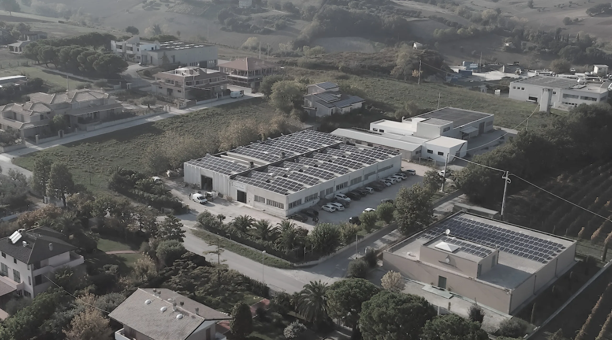 Vista aerea dello stabilimento e del territorio circostante
